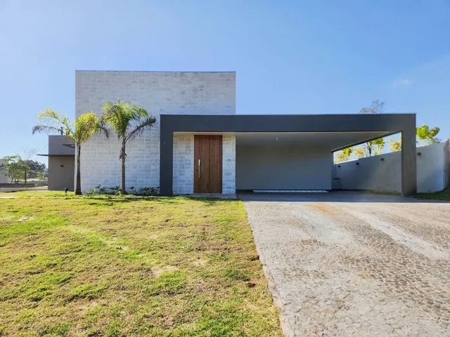 Casa com 1700m² 4 quartos e 5 banheiros, à venda, no bairro Esperança em Londrina