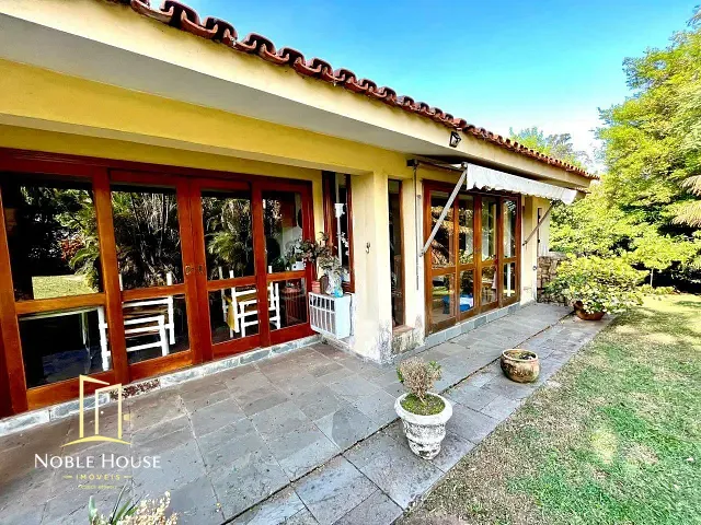 Casa 3 quartos e 3 banheiros, à venda, no bairro Marambaia em Vinhedo