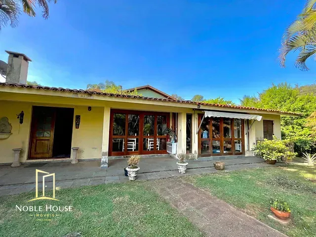 Casa 3 quartos e 3 banheiros, à venda, no bairro Marambaia em Vinhedo