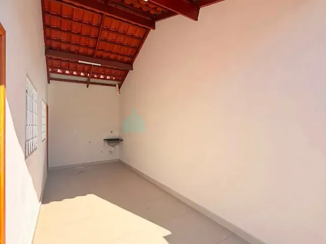 Casa 2 quartos e 1 banheiro, para alugar, no bairro Loteamento Residencial Cidade Jardim em Catalão