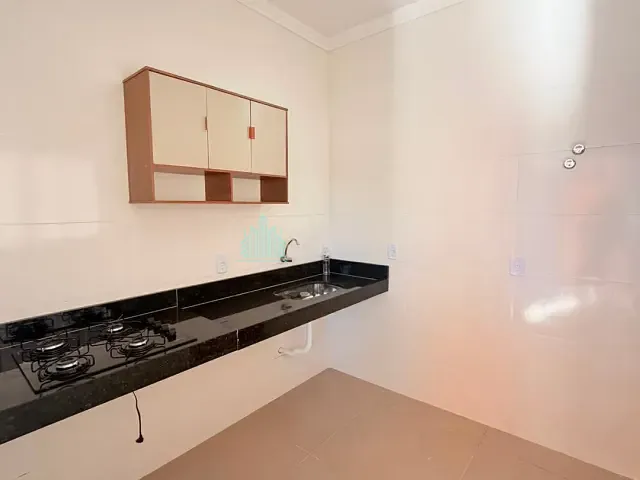 Casa 2 quartos e 1 banheiro, para alugar, no bairro Loteamento Residencial Cidade Jardim em Catalão