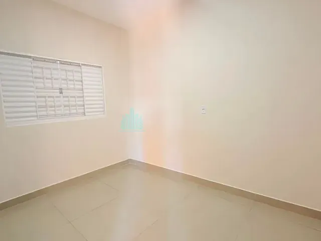 Casa 2 quartos e 1 banheiro, para alugar, no bairro Loteamento Residencial Cidade Jardim em Catalão