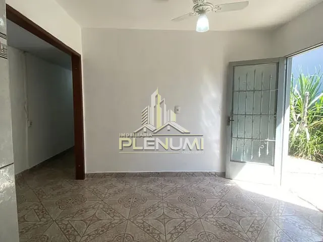 Casa com 250m² 2 quartos e 2 banheiros, à venda, no bairro Jardim Azul em Rio Claro