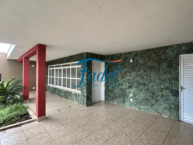 Casa com 300m² 3 quartos e 1 banheiro, à venda, no bairro Centro em Conchal