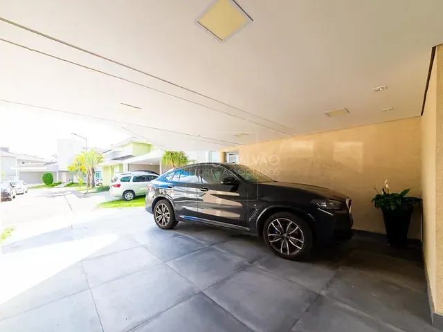 Casa com 372m² 4 quartos e 5 banheiros, à venda, no bairro Uberaba em Curitiba