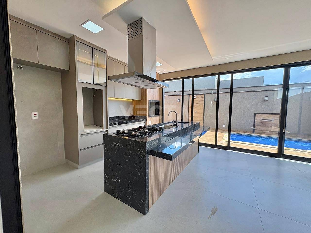 Casa, 3 quartos, 188 m² - Foto 1