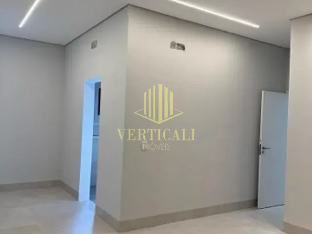 Casa com 300m² 3 quartos e 3 banheiros, à venda, no bairro Morada dos Nobres em Cuiabá