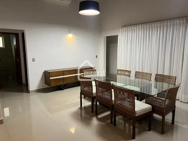 Casa 3 quartos e 5 banheiros, à venda ou para alugar, no bairro Enseada em Guarujá