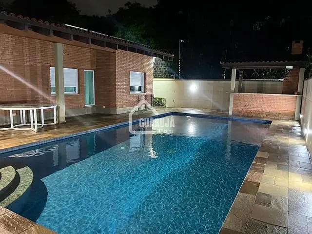 Casa 3 quartos e 5 banheiros, à venda ou para alugar, no bairro Enseada em Guarujá