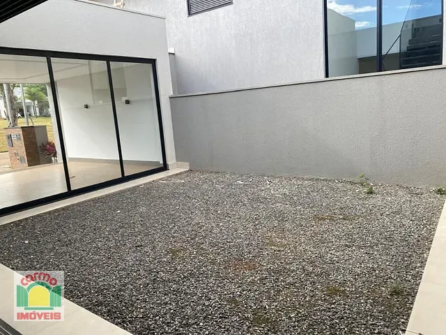 Casa com 360m² 3 quartos e 3 banheiros, à venda, no bairro Condomínio Residencial Gaudí em Anápolis