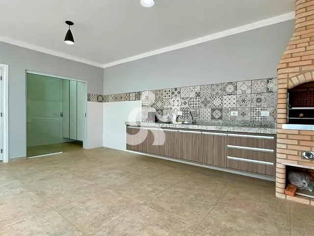 Casa 3 quartos e 5 banheiros, à venda, no bairro Nova Pompéia em Piracicaba