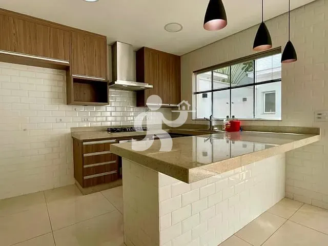 Casa 3 quartos e 5 banheiros, à venda, no bairro Nova Pompéia em Piracicaba