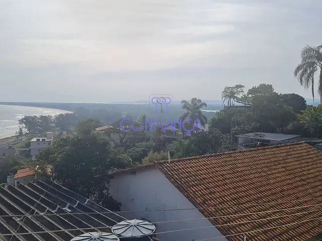 Casa com 980m² 5 quartos e 4 banheiros, à venda, no bairro Guaratiba em Rio de Janeiro