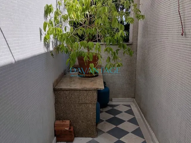 Casa com 371m² 4 quartos e 6 banheiros, à venda, no bairro Jardim Peri Peri em São Paulo