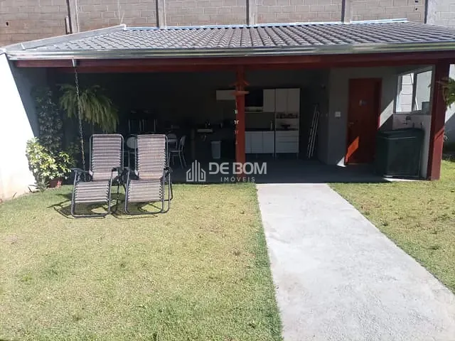 Casa com 447m² 3 quartos e 3 banheiros, à venda, no bairro Condomínio Pitangueiras em Poços de Caldas