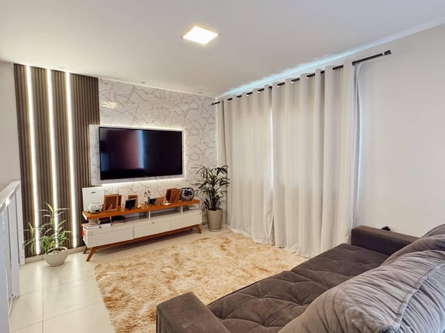Casa 3 quartos e 2 banheiros, à venda, no bairro Colina de Laranjeiras em Serra