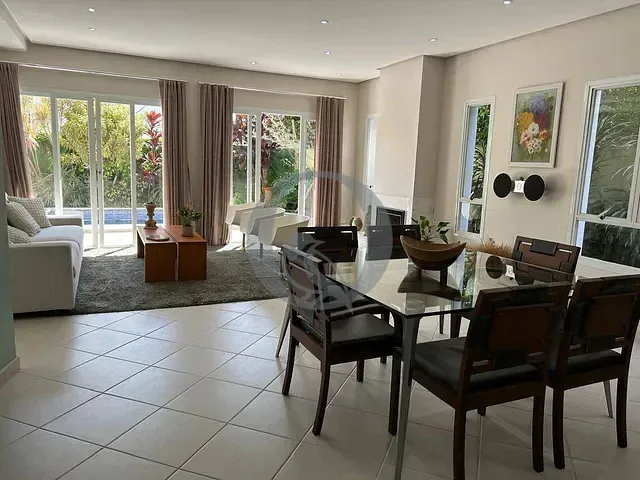 Casa 4 quartos e 4 banheiros, à venda, no bairro Alphaville em Santana de Parnaíba