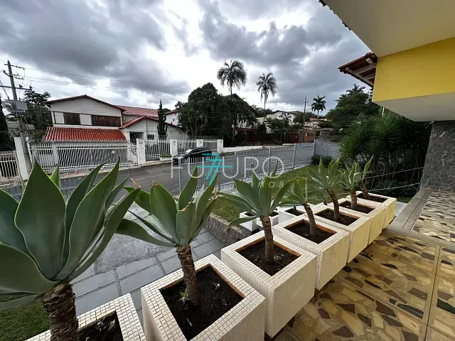 Casa com 1200m² 5 quartos e 5 banheiros, para alugar, no bairro Setor de Habitações Individuais Sul em Brasília