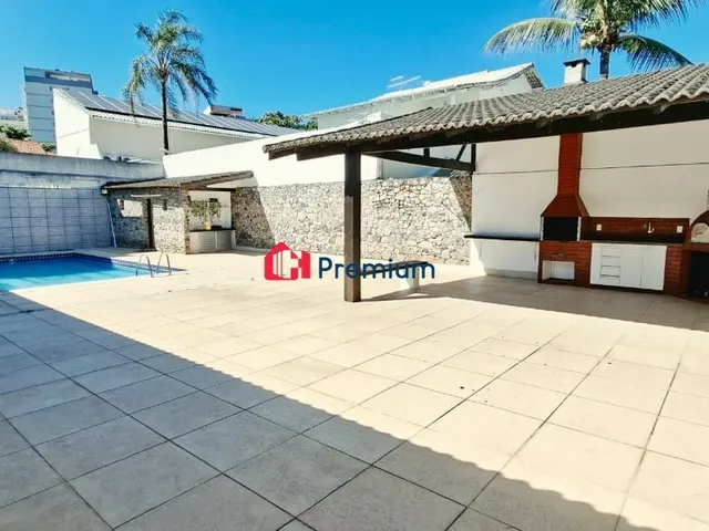 Casa 4 quartos e 4 banheiros, à venda, no bairro Barra da Tijuca em Rio de Janeiro