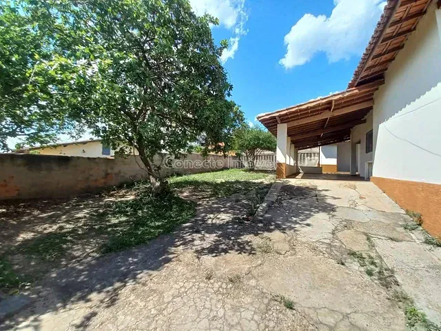 Casa com 520m² 3 quartos e 2 banheiros, à venda, no bairro Jardim Mauá II em Jaguariúna