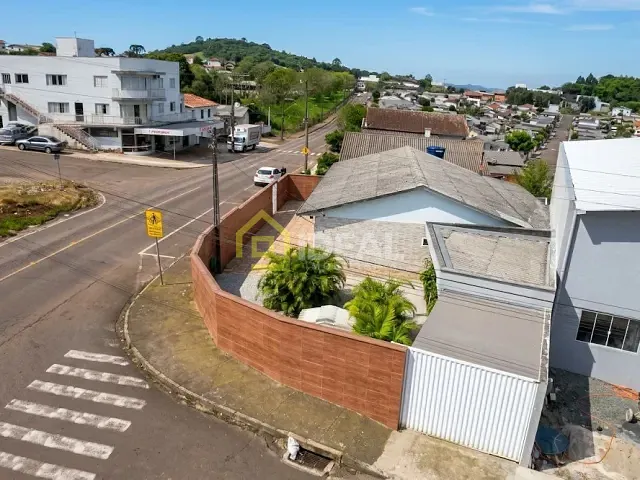 Casa 4 quartos e 1 banheiro, à venda, no bairro Guilherme Reich em Concórdia