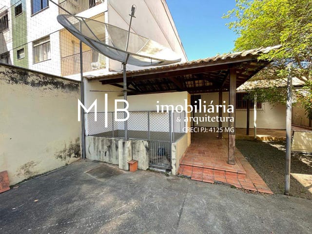 Casa 3 quartos e 3 banheiros, à venda, no bairro CENTRO em CATAGUASES