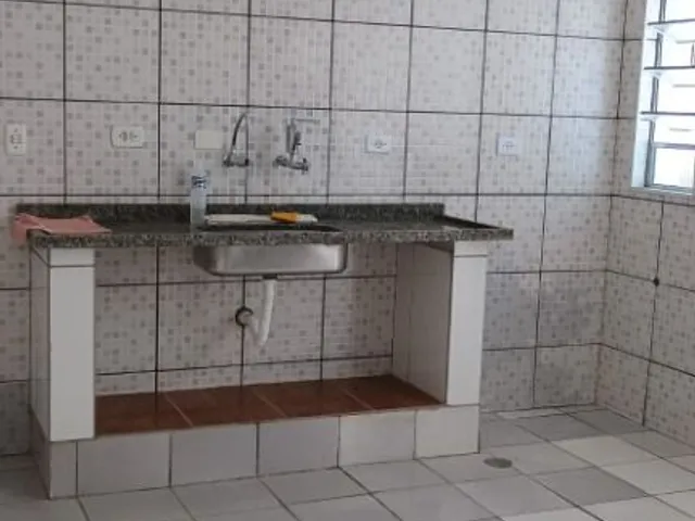 Casa com 200m² 1 quarto e 1 banheiro, para alugar, no bairro Vila Santa Clara em São Paulo