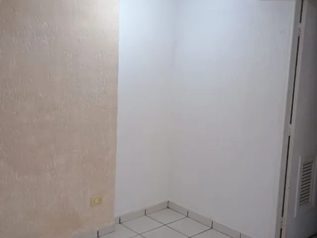 Casa com 200m² 1 quarto e 1 banheiro, para alugar, no bairro Vila Santa Clara em São Paulo