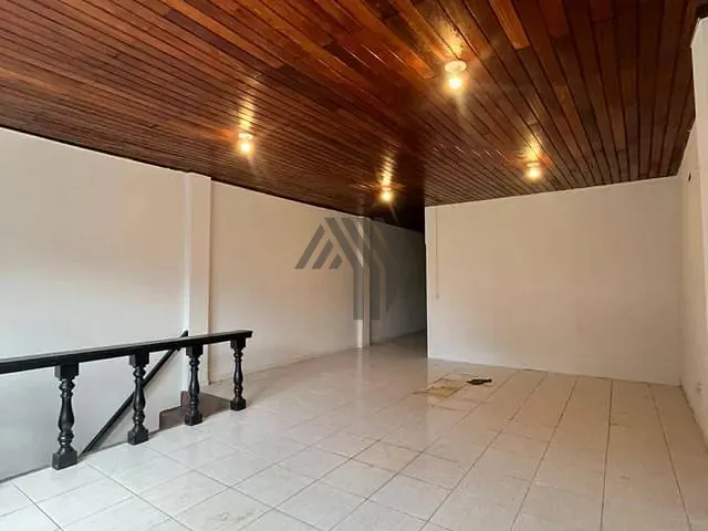 Casa 3 quartos e 1 banheiro, para alugar, no bairro Reduto em Belém