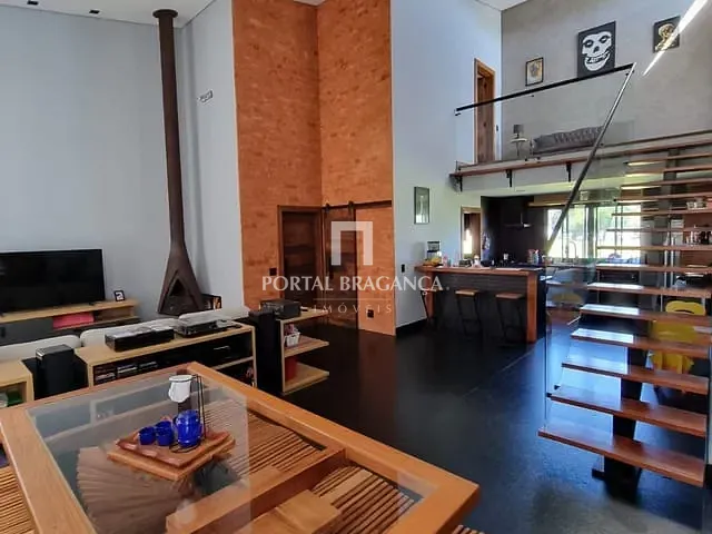 Casa com 455m² 3 quartos e 5 banheiros, à venda, no bairro Condomínio Residencial Campos do Conde em Bragança Paulista