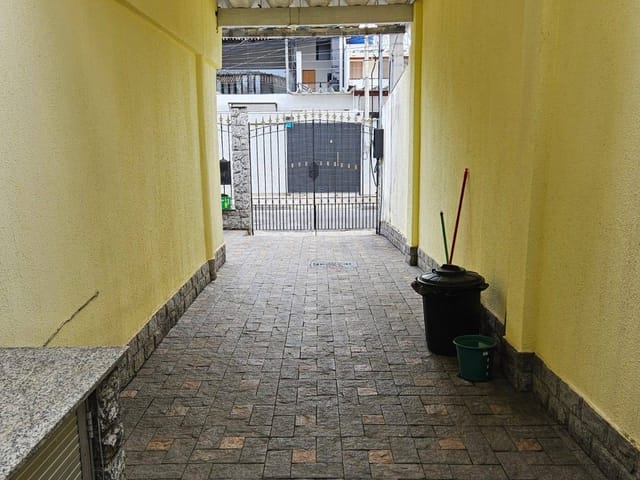 Casa 4 quartos e 1 banheiro, à venda, no bairro Campo Grande em Rio de Janeiro