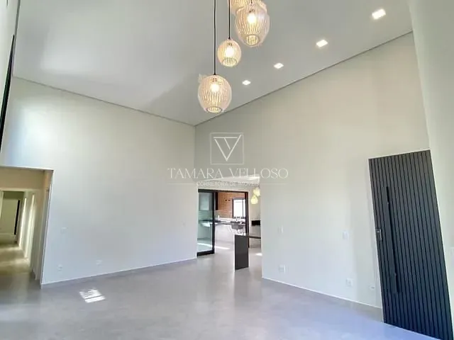 Casa com 360m² 3 quartos e 5 banheiros, à venda, no bairro Jardim São Pedro em Mogi das Cruzes