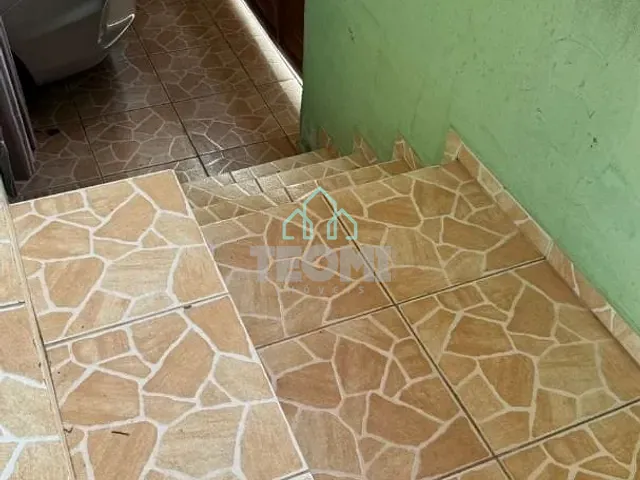 Casa com 250m² 3 quartos e 1 banheiro, à venda, no bairro Jardim Sandra Maria em Taubaté