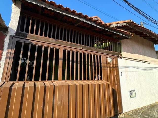 Casa com 144m² 2 quartos e 2 banheiros, à venda, no bairro Mantiqueira em Extrema