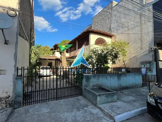 Casa com 216m² 3 quartos e 1 banheiro, à venda, no bairro São Paulo em Governador Valadares