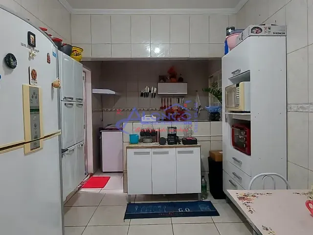 Casa com 126m² 2 quartos e 1 banheiro, à venda, no bairro Jardim Santa Marina em Jacareí