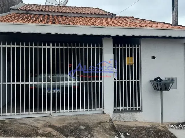 Casa com 126m² 2 quartos e 1 banheiro, à venda, no bairro Jardim Santa Marina em Jacareí