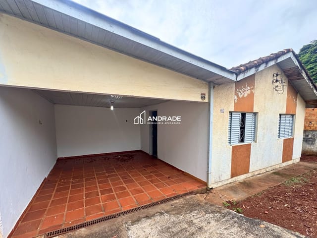 Casa 3 quartos e 2 banheiros, para alugar, no bairro Parque Bela Vista em Apucarana