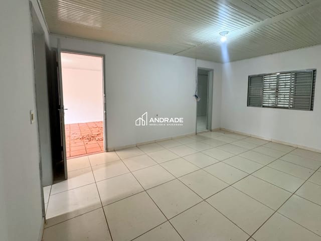 Casa 3 quartos e 2 banheiros, para alugar, no bairro Parque Bela Vista em Apucarana