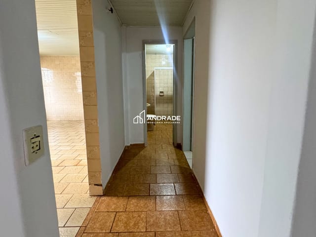 Casa 3 quartos e 2 banheiros, para alugar, no bairro Parque Bela Vista em Apucarana