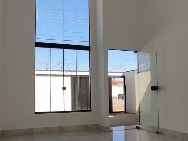 Casa com 195m² 3 quartos e 2 banheiros, à venda, no bairro Vila Mariana em Aparecida De Goiânia