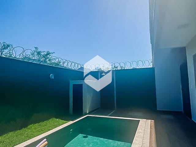Casa com 180m², à venda, no bairro Vargem Pequena em Rio de Janeiro