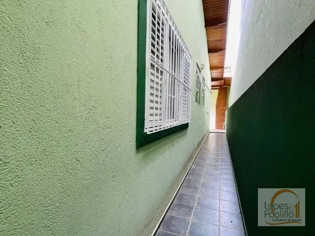Casa com 300m² 3 quartos e 2 banheiros, para alugar, no bairro Alvinópolis em Atibaia