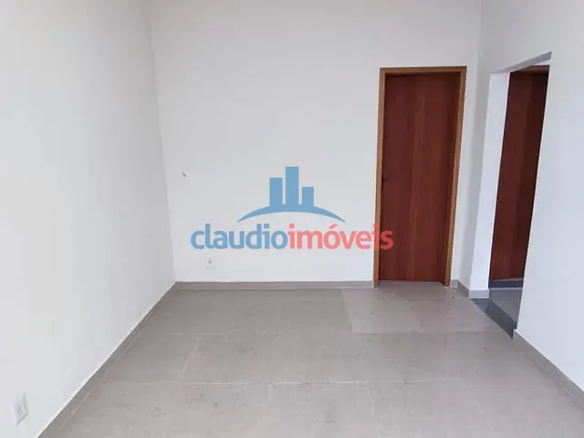 Casa 3 quartos e 2 banheiros, à venda, no bairro Centro em Barra Mansa