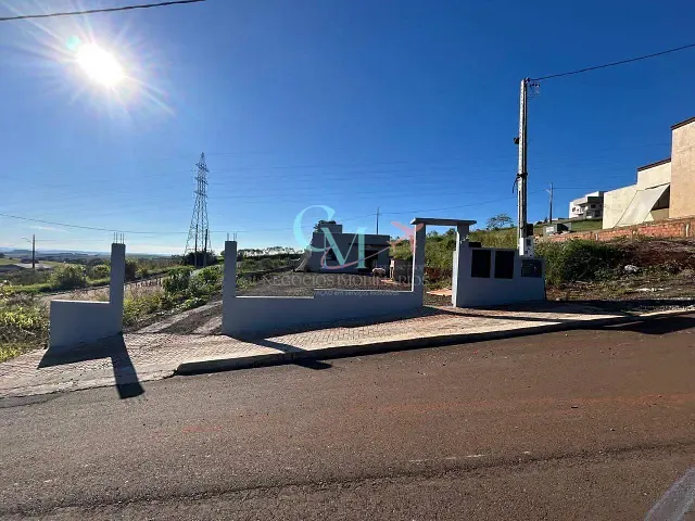 Casa com 360m² 2 quartos e 1 banheiro, à venda, no bairro Primo Taca em Xanxerê