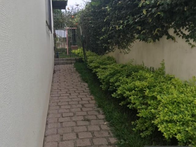 Casa 4 quartos e 1 banheiro, à venda, no bairro ESTRELA em PONTA GROSSA