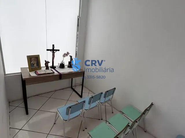Casa com 656m² 2 quartos e 4 banheiros, para alugar, no bairro Centro em Londrina