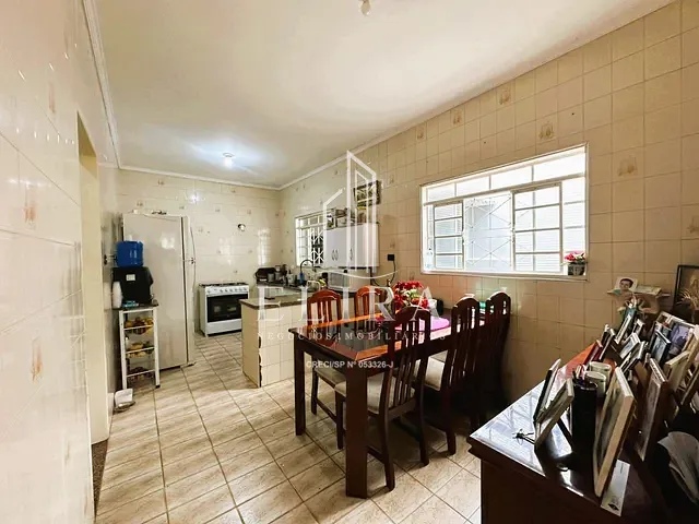 Casa com 290m² 4 quartos e 3 banheiros, à venda, no bairro Vila Amorim em Americana
