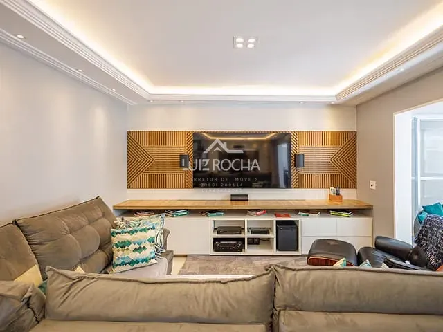 Casa com 501m² 3 quartos e 4 banheiros, à venda, no bairro Bosque do Vianna em Cotia