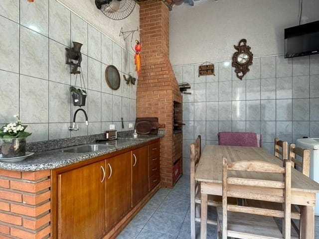 Casa com 187m² 2 quartos e 2 banheiros, à venda, no bairro Morada do Sol em Americana